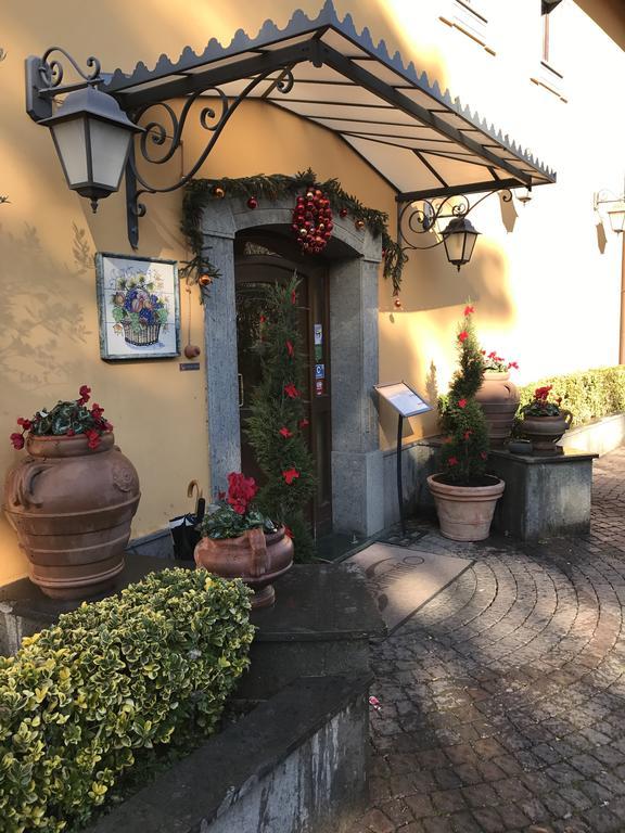 La Locanda Del Palatoraffinato 치암피노 외부 사진